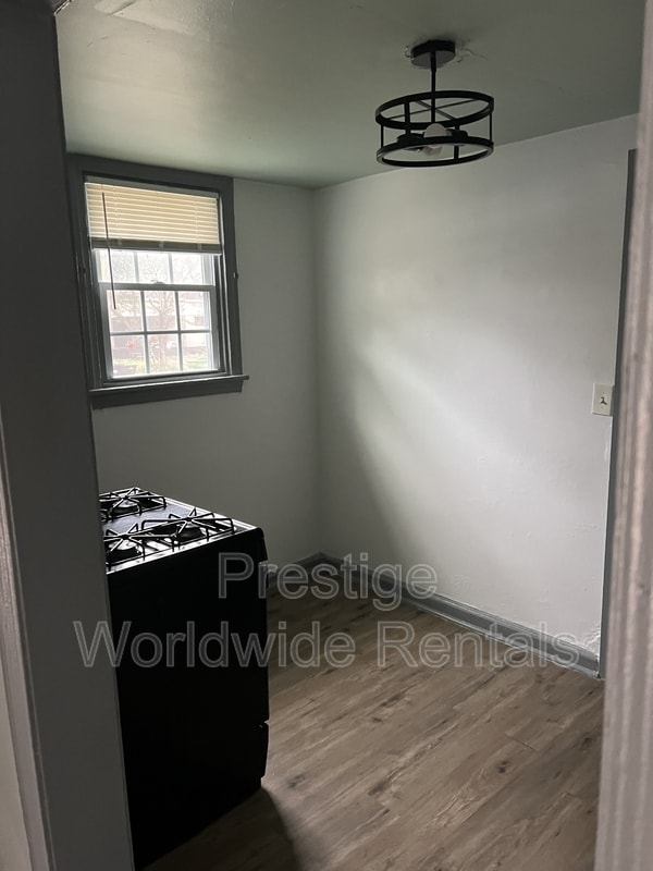 Photo - 495 Mellon St