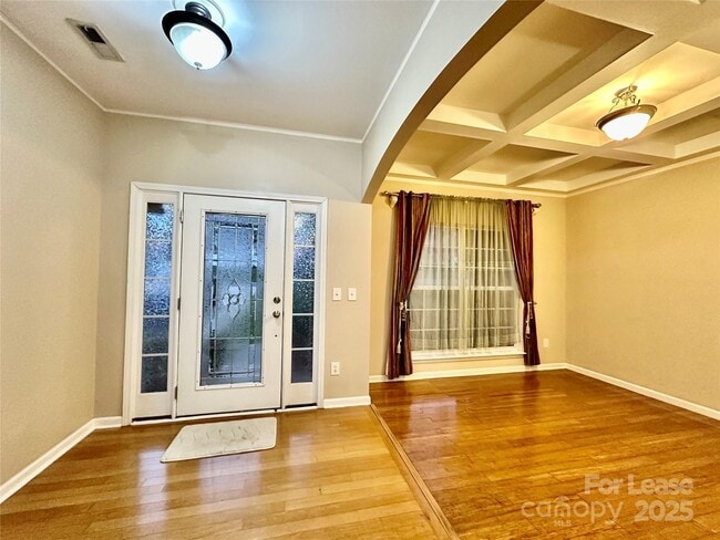 Photo - 1913 Thorn Crest Dr