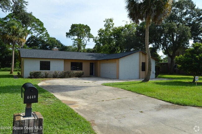 Building Photo - 4440 Sherwood Dr Rental