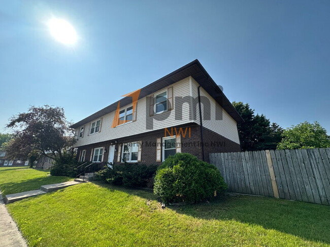 Photo - 5831 Creekview Ct W Unit 4