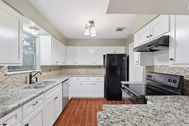 Photo - 10010 Wildflower Ln