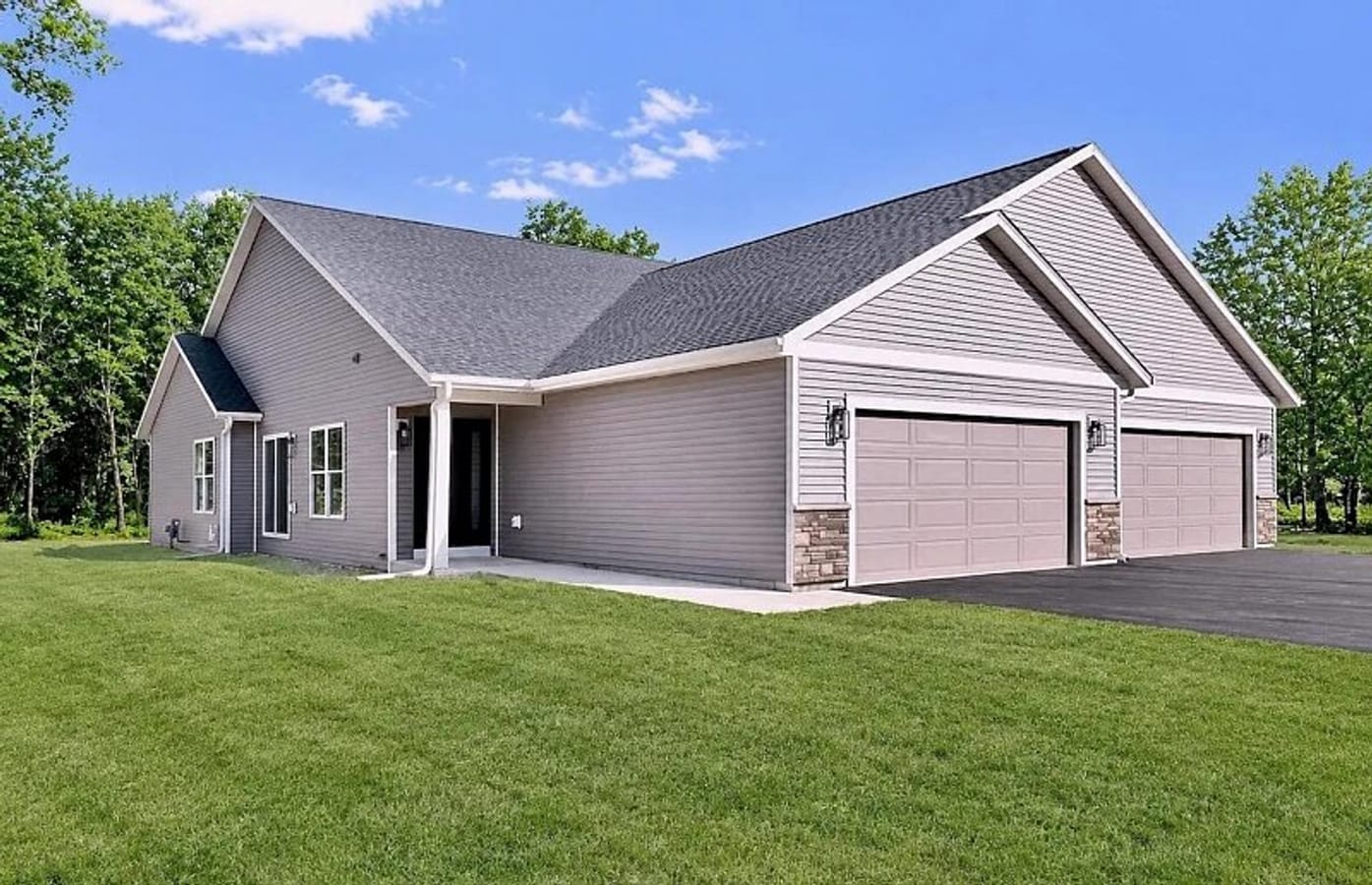 Photo - 2243 Haborn Dr