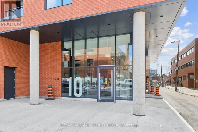 Photo - 10 James St Unit 617