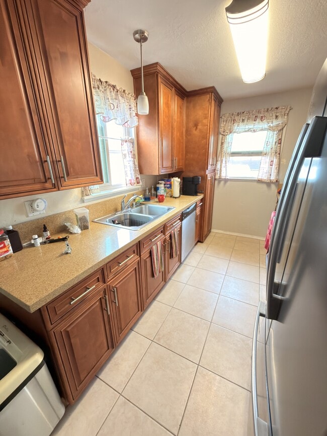 Photo - 2778 Mimika Pl