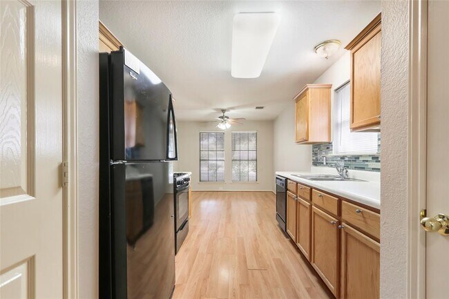 Photo - 15204 Drusilla's Dr