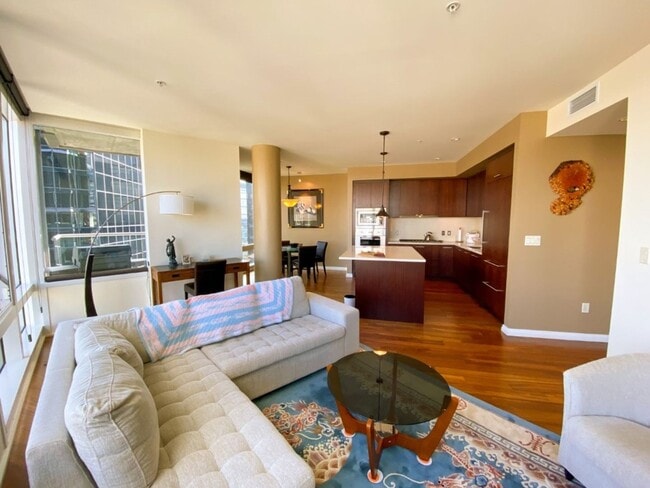1Bd/1.5BA Bellevue Condo - 1Bd/1.5BA Bellevue Condo Unit 2310