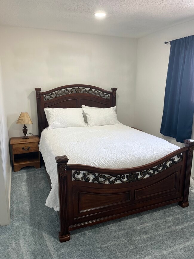 1202 N 250 E Unidad Upstairs