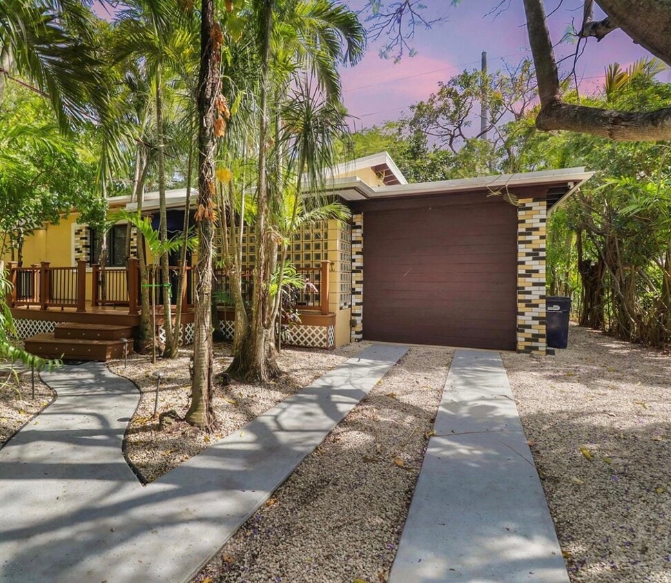 Photo - 550 Quail Ave (Miami Springs, FL)