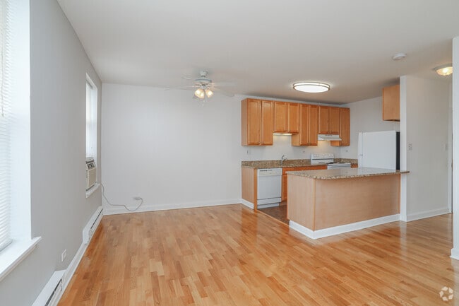 2 BR, 1 BA - Living Room