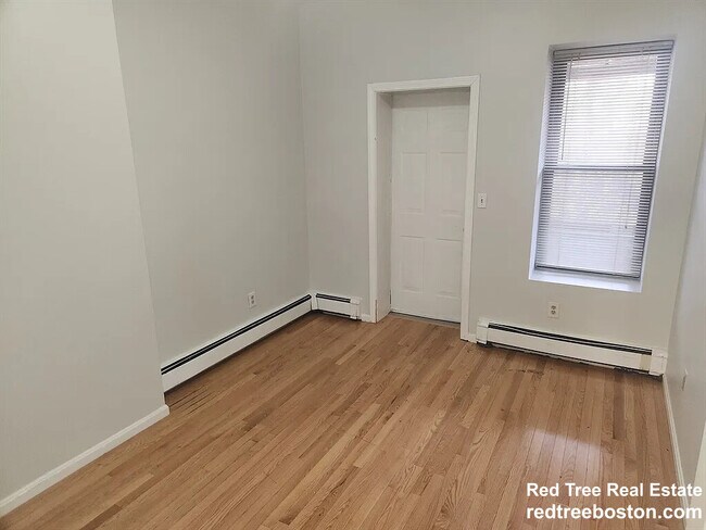 Photo - 3148 Washington St Unit 2