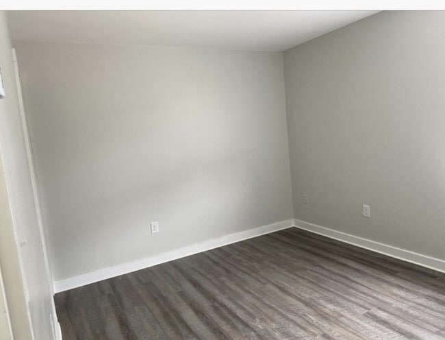 Photo - 45 W Main St