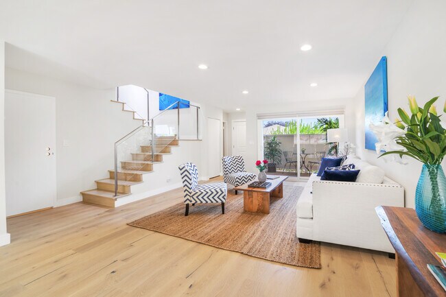 Modern Glass staircase - 1244 18th St Unit 1244 18th St. #E