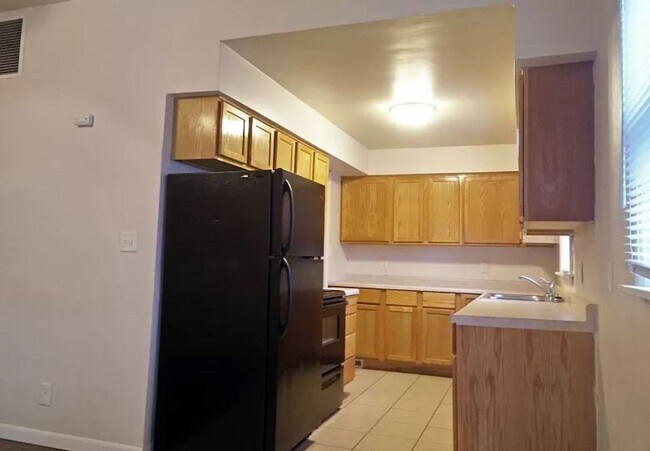 Photo - 926 N Linview Ave Unit .5