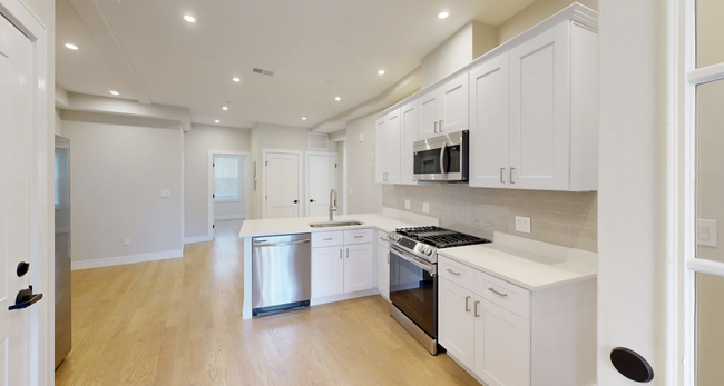 Building Photo - 160 Allston St Rental