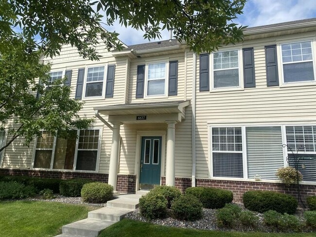 Photo - 6637 Lamplight Dr
