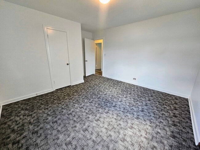 Photo - 275 N Seymour Ave