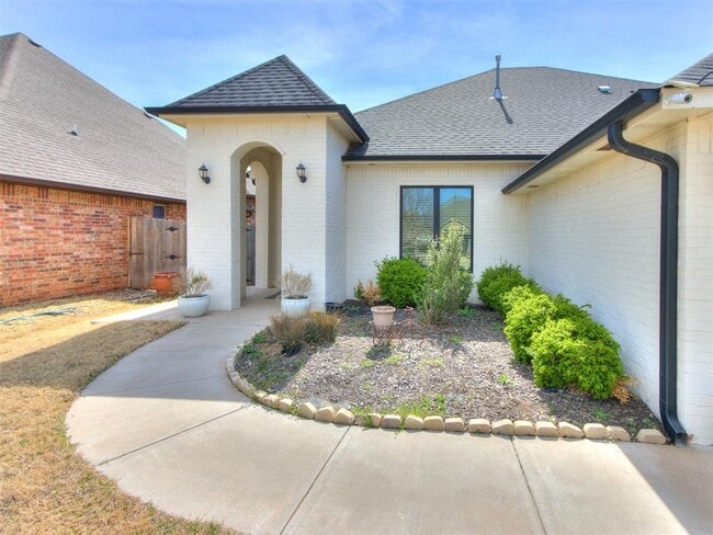 Photo - 3112 NW 184th Terrace House