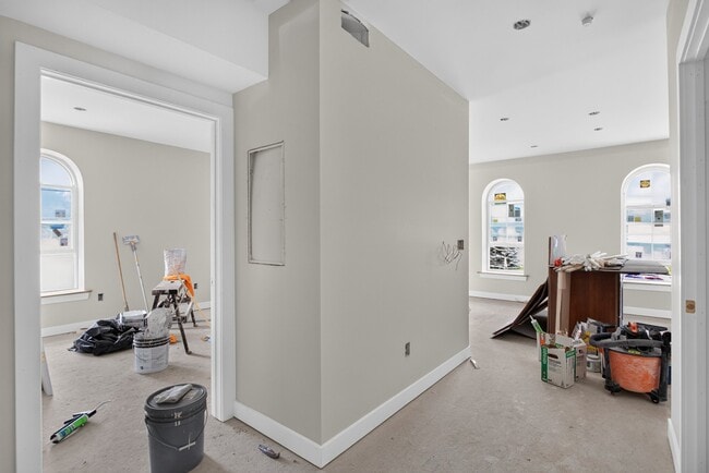 Photo - 101 Monroe St Unit Apt 2