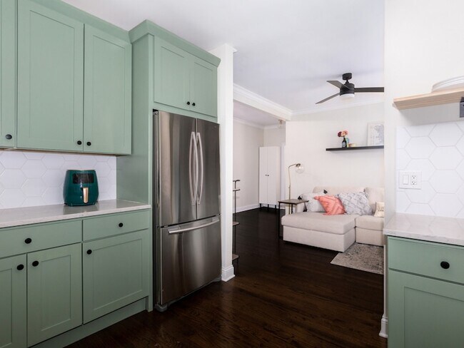 Photo - 1335 W Lunt Ave Unit 2J