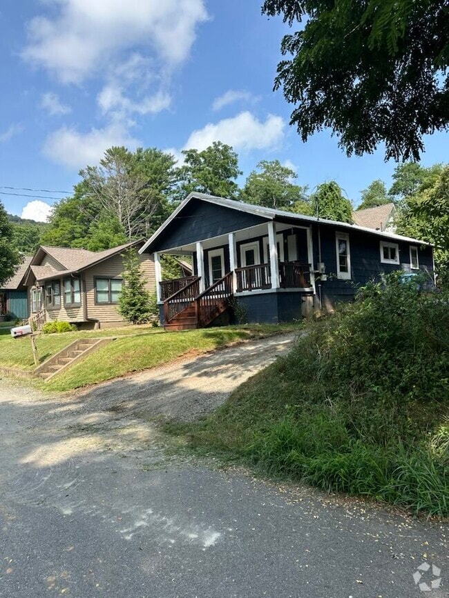 Building Photo - 114 Carolina Ave Rental