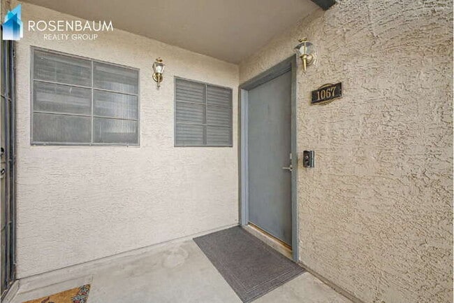 Photo - Charming 2-beds, 2-baths ground-level condo nestled in the highly desirable Woodglen Square commu... Unit 1067