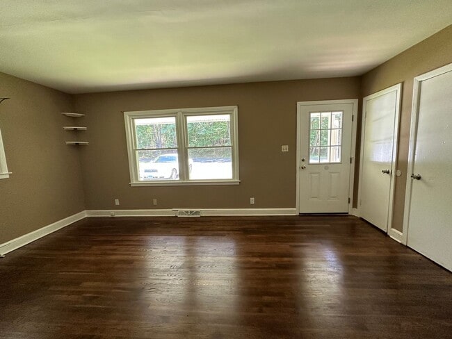 Photo - One Story House in Madison Heights