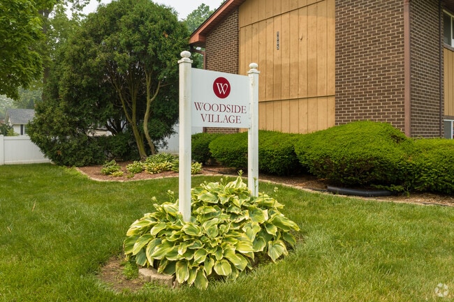 Photo - Woodside Village Apartments