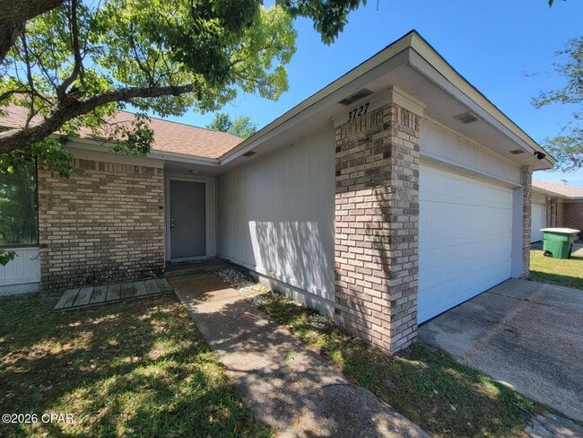 Photo - 3727 Greentree Pl