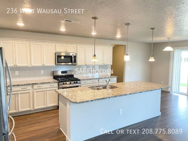 Photo - 236 W Wausau St