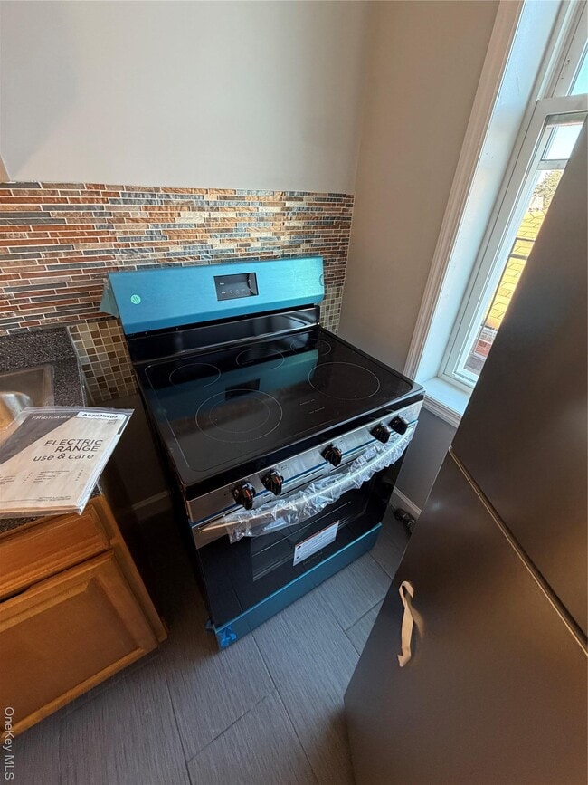 Photo - 3728 Paulding Ave Unit 3FR