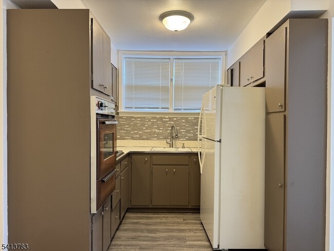 Photo - 322 Franklin Ave Unit B