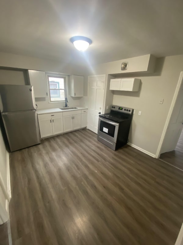 Photo - 13728 Tyler Ave