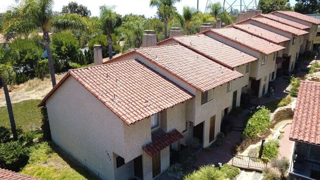 Building Photo - 1911 Estrella De Mar Ct