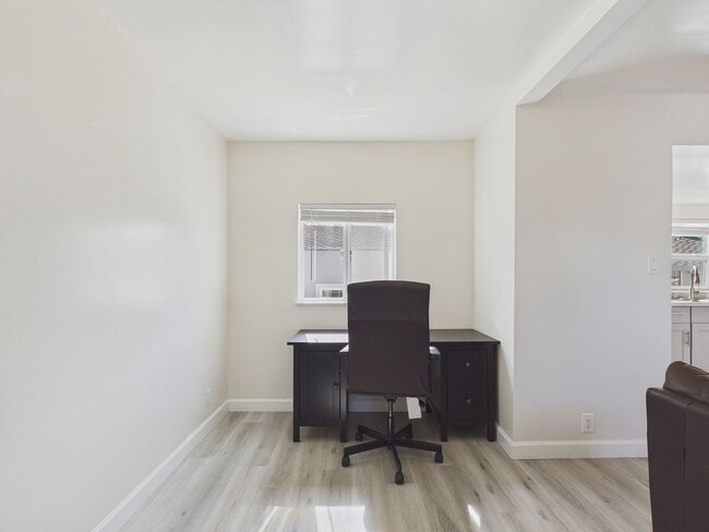 Photo - Updated 1BR in Prime Oakland Location | Flexible Furnishing Options