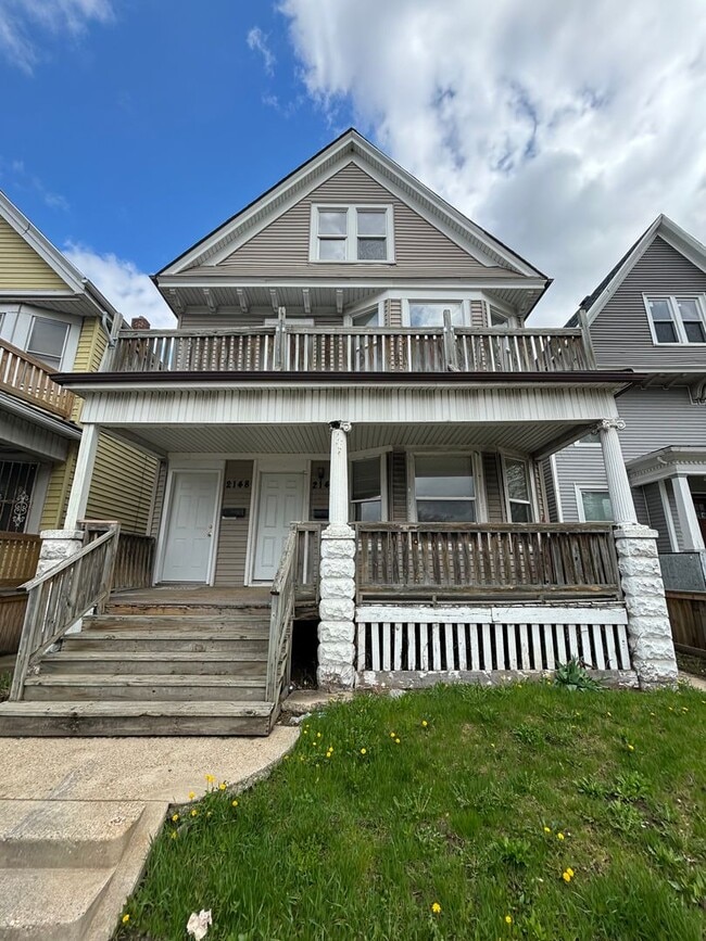 Building Photo - 2146 N 35th St Unit 2146 N 35th St (Lower)