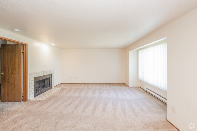 3BR, 2BA - 1260SF - Living Room