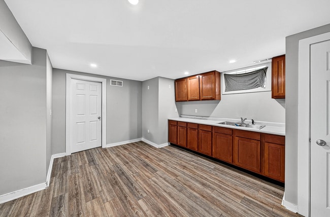 Photo - 1303 Sorin St