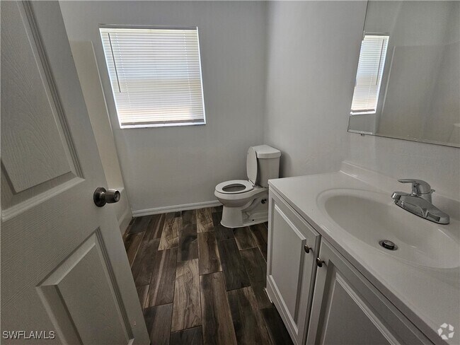 Building Photo - 2188 Lincoln Park Ave Rental