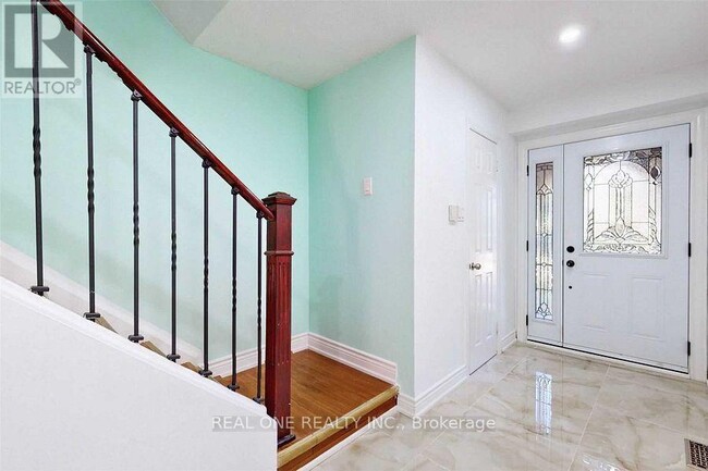 Photo - 45 Dundalk Dr