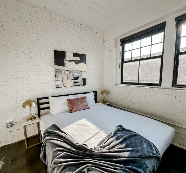 Photo - 701 E 2nd St N Unidad ID1075282P