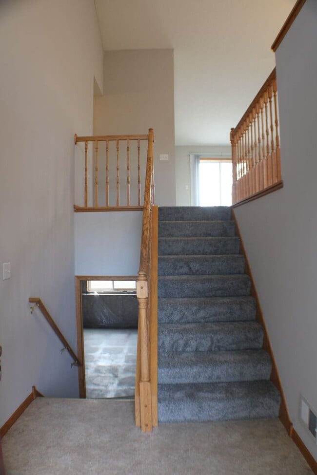 Adorable 2 Bed 2 Bath Duplex - Adorable 2 Bed 2 Bath Duplex Townhome
