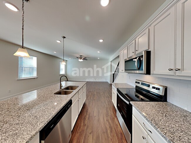 Photo - 459 Smt Vw Ln