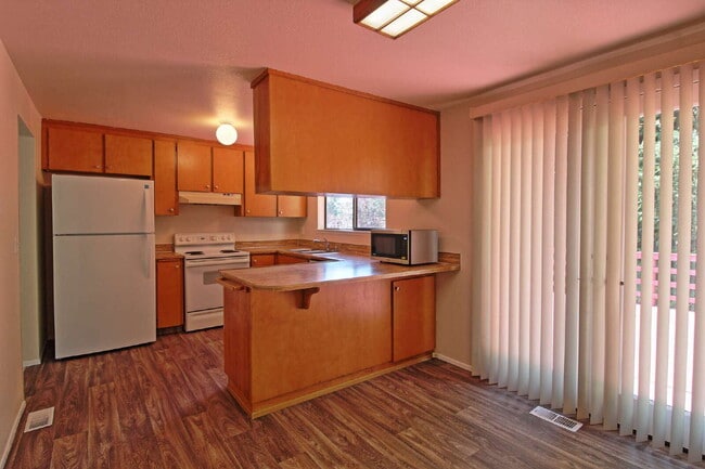 Woodinville Rental Available Now!