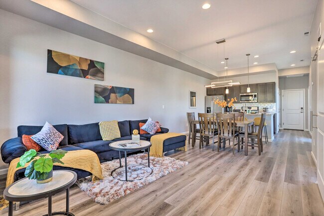 Photo - 5306 E 64th Ave Unidad SI ID1605900P