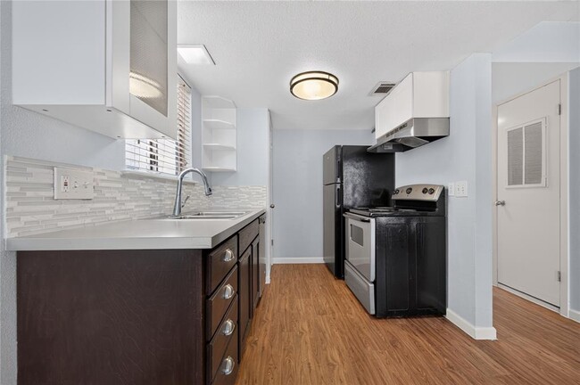 Building Photo - 3425 Willowrun Dr