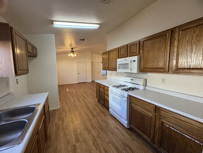 Photo - 2728 Southern Ave