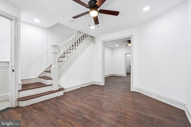 Photo - 5551 Addison St