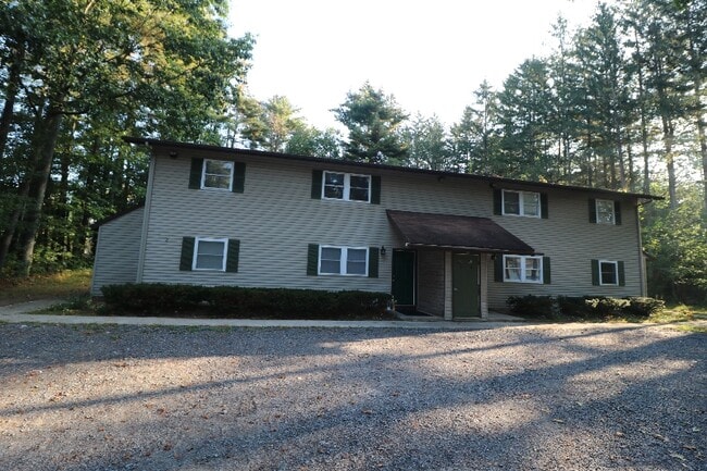 Building Photo - 4 Waldron Ln