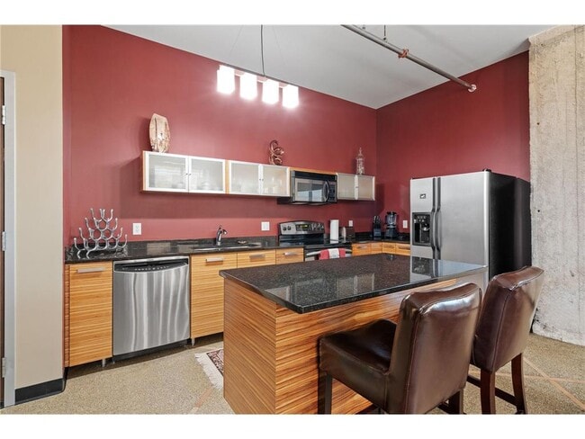 Photo - 350 St Peter St Unit 802