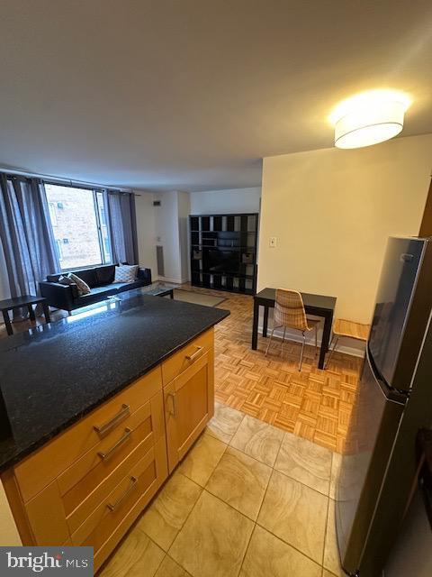 Photo - 950-925 25th St NW Unidad 717